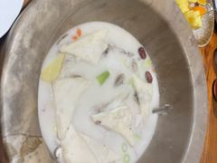 -滇香肴·云南菜蒸汽石锅鱼(云南北路店)