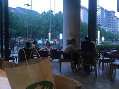 -星巴克臻选(济南恒隆店)