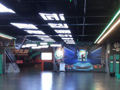 -极限PLAY运动娱乐新世界·团建派对表演休闲馆·室内高空游乐园