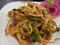 -伊源鼎盛餐饮服务有限公司