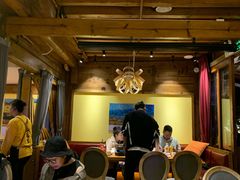 大堂-隔壁老王·家常云南菜(花巷店)