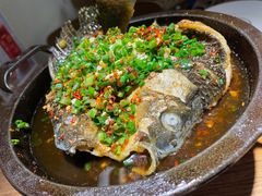 生煎铁板鲫鱼-聚鑫朋酸菜肥肠(文艺路口店)