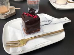 覆盆子黑森林-UNI UNI(环亚凯瑟琳店)