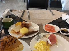 -东方红海鲜百汇(国际大厦店)