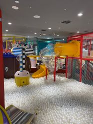 -Qmiss家庭娱乐中心(恒隆广场店)