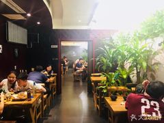 大堂-万记麻辣烫国展总店