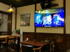 -麦落精酿啤酒餐吧(先农大院店)