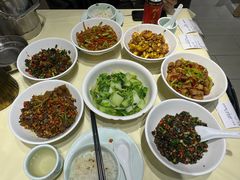 -笨罗卜浏阳菜馆(龙华鹏润达店)