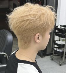 -镁连社·美联社