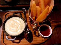 土豆泥-恰餐厅及酒吧 CHAR Bar & Grill (北京丽都皇冠假日店)