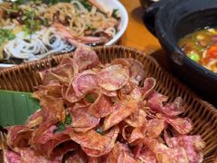 -老滇山寨•云南特色菜•地方菜•民族风情歌舞表演(金碧店)