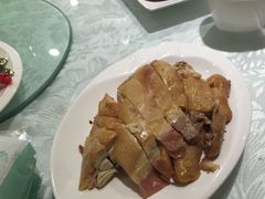 -赶海部落海鲜城(海阳路店)