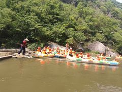 -罗田大别山峡谷漂流