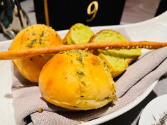 -Da Ivo哒伊沃意大利魔镜餐厅(外滩店)