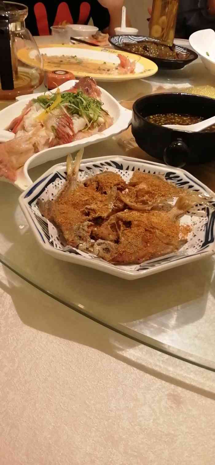 喜碧海鲜(上排店)-"一点半去的 赶紧点了菜就吃～服务员是2点.