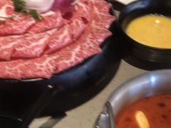 -牛魔王时尚回转餐厅