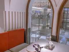 -阿妮叶李(光谷世界城店)