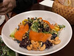 和风烟熏三文鱼沙拉-Golden Lily河内巴黎法越料理餐厅(建国西路店)