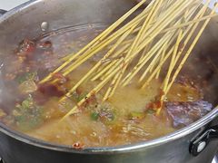 -俭让佬妈现卤串串(温江总店)