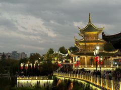 -包整·丝娃娃(一览甲秀楼风景店)