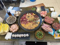 -黄潇洒老火锅(九眼桥宏济巷店)