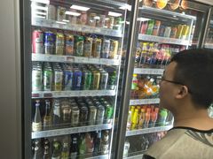 -便利蜂(西城区远见名苑10号楼店)