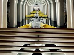 -涨巢·潮玩水疗局