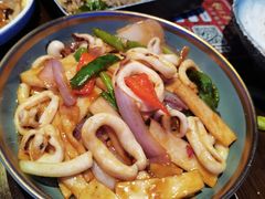 -钳真多钓虾馆·小龙虾海鲜烧烤(九六广场店)