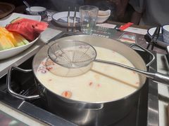 -尚尚仙·酸汤猪手·猪肚鸡火锅(华联万柳购物中心店)