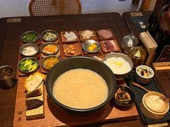 -银米·云南传统过桥米线(双廊黑金冠店)