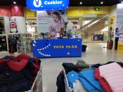 店内环境-爱婴室(上海嘉定罗宾森广场店)