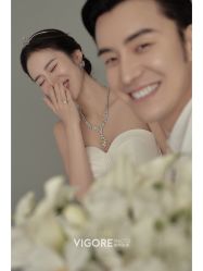 -雪中彩影婚纱摄影·微光艺术中心