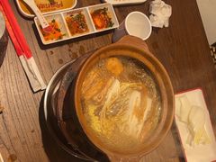 -阿润打边炉·鲜切鸡煲(华漕店)