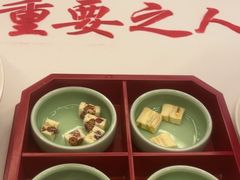 -云南荟·湖畔领宴(领事馆店)