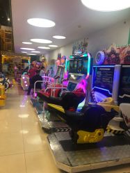 -玩塾品格乐园(宇宙太空龙旗店)
