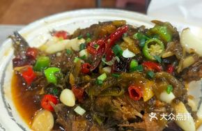 Snow Cabbage Stewed Stone Catfish