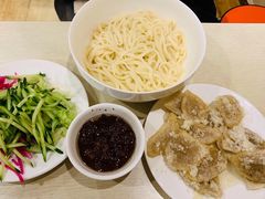 -黑八私房老北京炸酱面