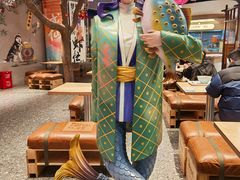 -瑞虹新天地月亮湾
