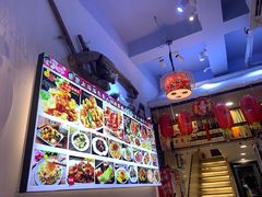 -雪乡人家东北菜·铁锅炖一切(高斯路店)