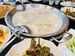 -老来福·非遗酸汤兔(凯旋路店)