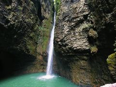 -鹿院坪生态旅游景区
