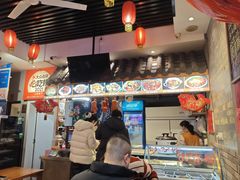 -爆炸头阿姨小四川正宗川味小吃(无任何分店)