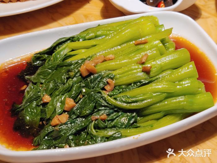 新梅里鹅饭店(万达广场店)白灼菜心图片