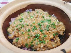 红葱头啫啫肉饼-朕悦鹧鸪饭私房菜
