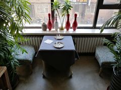 靠窗位-HIGH FIVE哈福手工汉堡(桂林路店)