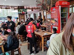 大堂-西环肥仔螺蛳粉(总店)