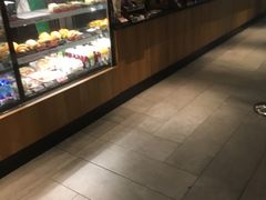 自助取餐区-星巴克臻选(莘庄仲盛店)