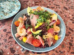 圣达涅火腿无花果热带沙拉-LENBACH ROOF兰巴赫旗舰店(摩方店)