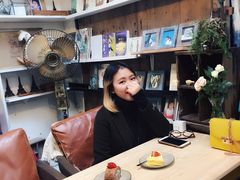 -懒鱼时光馆(沙坪坝店)
