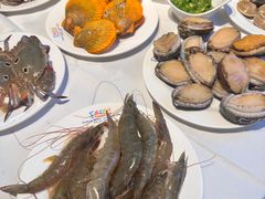 -领鲜活海鲜榴莲自助火锅(东门店)